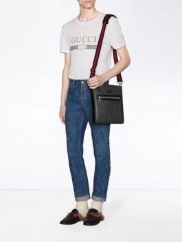 GUCCI – Black GG Messenger Bag