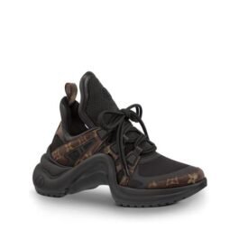 LOUIS VUITTON – SNEAKER