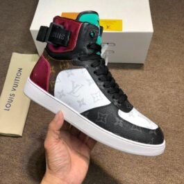 LOUIS VUITTON – SNEAKER