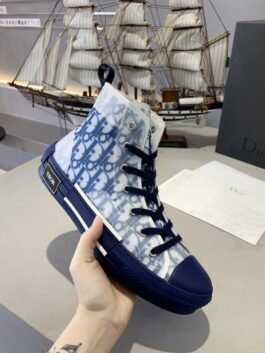 CHRISTIAN DIOR – SNEAKER