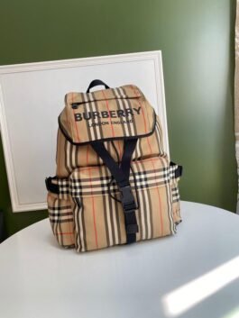 BURBERRY – BACKPACK