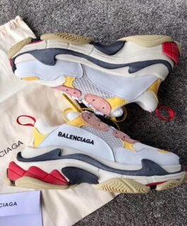 BALENCIAGA – TRIPLE S