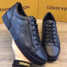 LOUIS VUITTON – SNEAKER