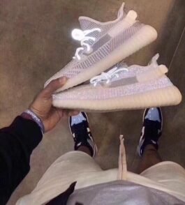 ADIDAS – YEEZY 350 LACETS RÉFLÉCHISSANTS