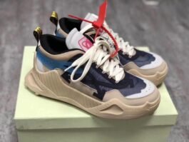 OFF-WHITE – SNEAKER