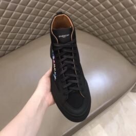 GIVENCHY – SNEAKERS