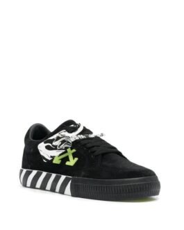 OFF-WHITE – SNEAKERS